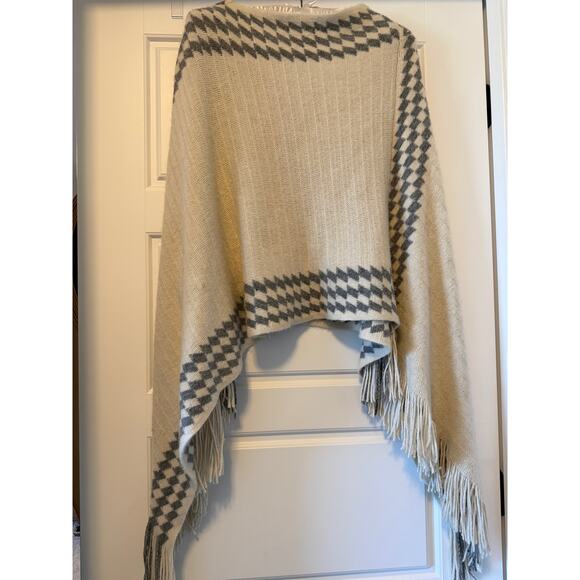 Gray & White Fringed Knit Boho Sweater Poncho, One Size, by Karma - Picture 5 of 5